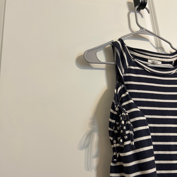 Maurice's Cold Shoulder Gray And White Striped Long Sleeve Dress Women's Size S - Picture 3 of 5